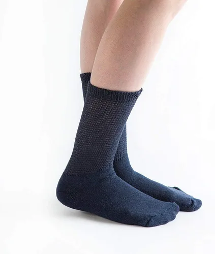 Vista 10 de Doc Ortho Calcetines de algodón para diabéticos de ajuste holgado para hombres y mujeres, 3 pares, cuello redondo