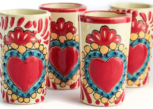 Vista 32 de Juego de 4 vasos de chupito Talavera auténticos mexicanos para tequila - Pintados a mano - 2 Oz (Corazón Azul)
