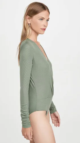 Vista 4 de AG Adriano Goldschmied womens Lola Long Sleeve Deep V Neck Ribbed Bodysuit