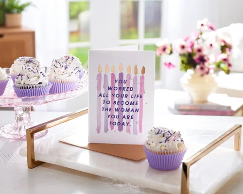 Vista 6 de American Greetings Tarjeta de cumpleaños para ella (vale la pena celebrar)