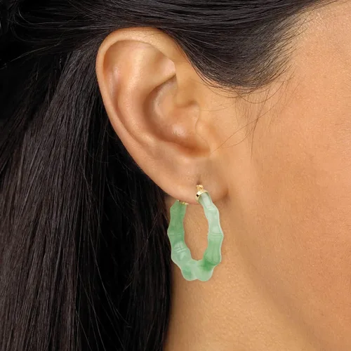 Vista 3 de Aretes de aro redondos de oro amarillo de 14 quilates color verde o negro jade bambú estilo bambú (1.181in), Metal, Jade