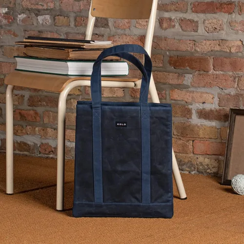 Vista 2 de Kolo Archer - Bolsa impermeable de lona de algodón orgánico, ideal para viajes