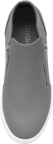 Vista 5 de CUSHIONAIRE Hart Hidden - Tenis de plataforma para mujer, disponibles en modelos anchos