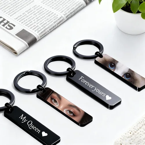 Vista 3 de Llaveros personalizados con foto de ojo, llaveros personalizados para ojos, texto grabado, regalo personalizado de acero inoxidable de doble cara