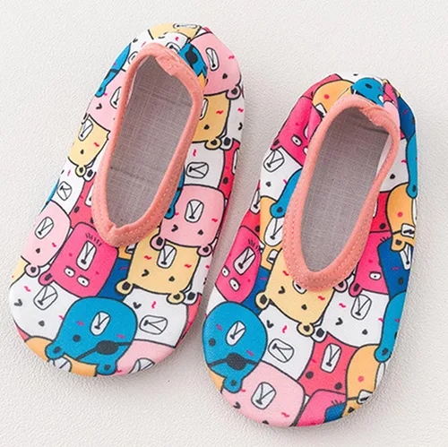 Vista 3 de Zapatos de deporte acuático para bebés y niños y niñas, transpirables, descalzos, de secado rápido, calcetines acuáticos, zapatos de cuna para niños