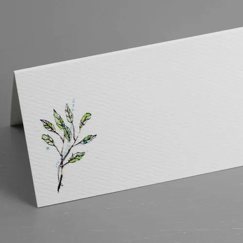 Vista 6 de HERB - Tarjetas de lugar (4 hierbas) para cenas y eventos. Estilo de tienda de campaña de mesa, puntuadas para plegarse fácilmente. Disponible