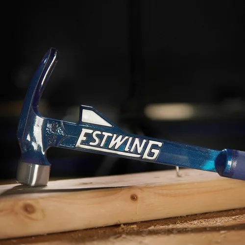 Vista 4 de Estwing E6-24TM - Martillo de agarre de nailon y vinilo de 24 onzas y extractor de uñas Estwing Pro Claw