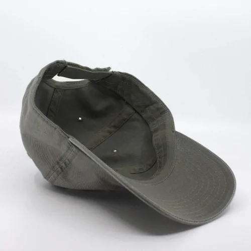 Vista 3 de Gorra de béisbol ajustable clásica de sarga de algodón lavado de perfil bajo