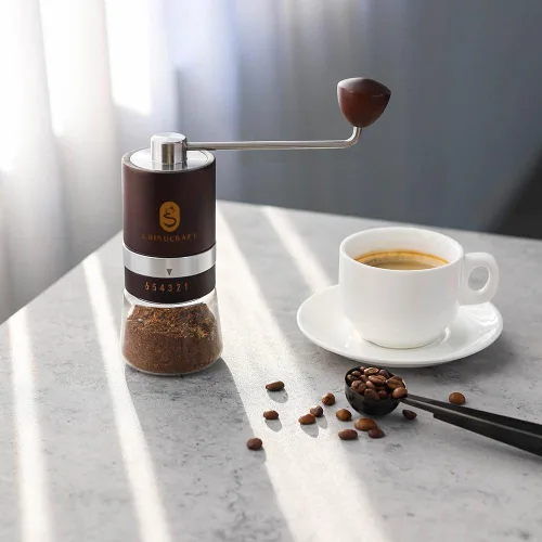 Vista 2 de Molinillo de café manual de alta calidad, fabricado con madera de haya auténtica; molinillo de café de mano con molino de rebabas de acero Marrón