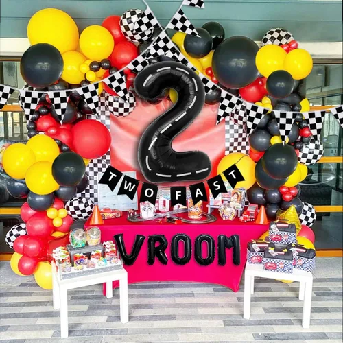 Vista 4 de 134 piezas Suministros de decoración de fiesta de cumpleaños de coche de carreras para niños - Globos de temática de carreras de cumpleaños Globos