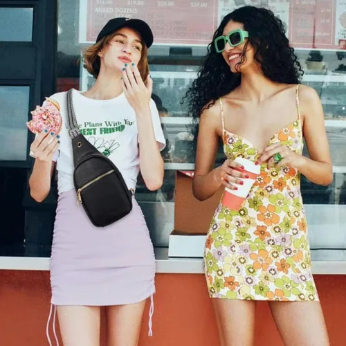 Vista 2 de Telena Riñonera pequeña para mujer, de cuero, cangureras, bolsa de pecho para mujer
