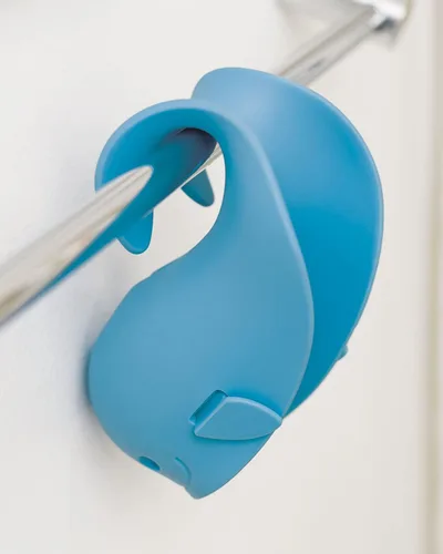 Vista 6 de Skip Hop Cubierta para boquilla de baño para bebé, ajuste universal, color azul MOBY