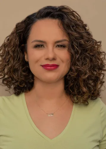 Vista 5 de CURLFESSION® El gel de rizos para cabello rizado define e hidrata los rizos y las ondas, controla el encrespamiento, 8 onzas líquidas.