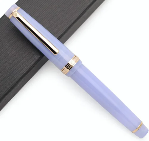 Vista 32 de Pluma estilográfica JINHAO 82 con clip dorado (plumín F 0.5mm, verde aguacate)