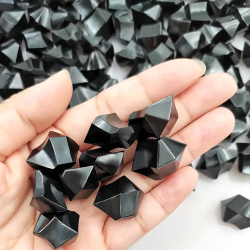 Vista 3 de Rellenos de Jarrón Negros para Decoración del Hogar, Cubitos de Hielo Triturado Falsos, Rellenos de Jarrón, 150 piezas Cubitos de Hielo Falsos