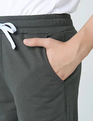 Vista 5 de Liberty Pro Paquete de 3 pantalones cortos deportivos para niños y jóvenes, pantalones cortos deportivos casuales con bolsillos, ropa deportiva
