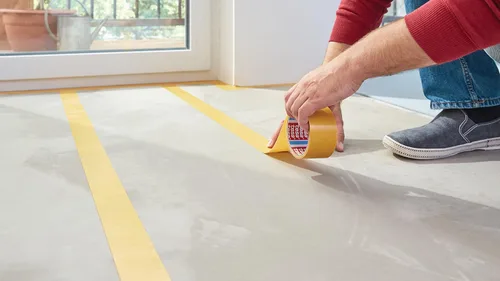 Vista 6 de Tesa Cinta para pisos de sujeción extra fuerte, 32.8 ft x 1.969 in 05686