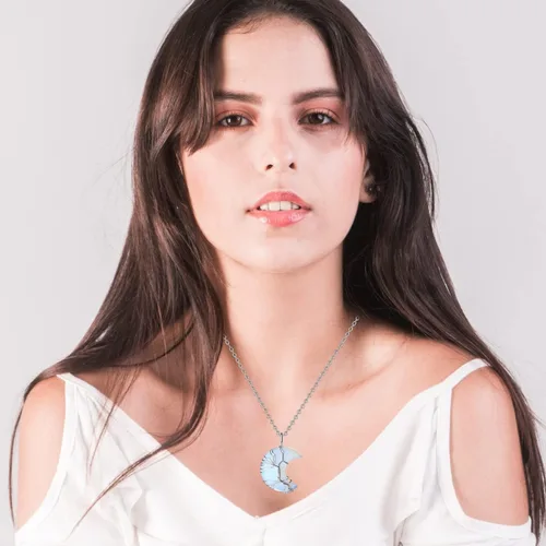 Vista 5 de MAIBAOTA Healing Crystal Necklace Tree Life Wire Wrapped Crescent Moon Necklace Stone Pendant Necklaces Natural Reiki Spiritual Quartz Gemstone