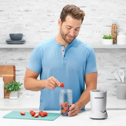 Vista 7 de nutribullet Pro 900W 13-Piece Matte ALL WHITE