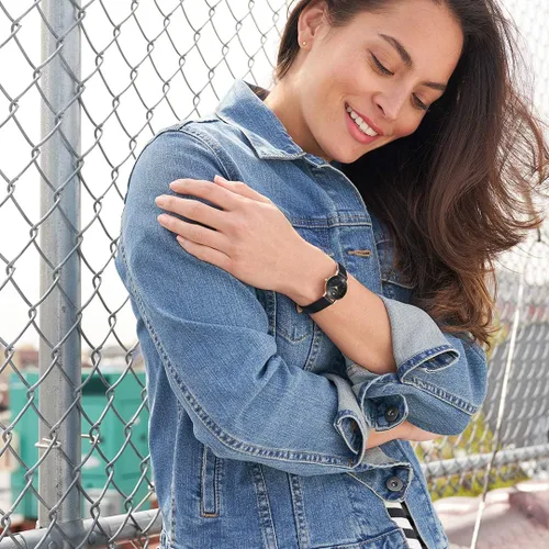 Vista 2 de Armitron 752447 Reloj con correa de piel con un acento de diamante para mujer