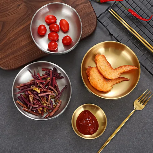 Vista 3 de Paquete de 4 platos dorados de acero inoxidable para salsa de soja, cuencos de inmersión de doble cubierta, cuencos pequeños para condimentos, mini