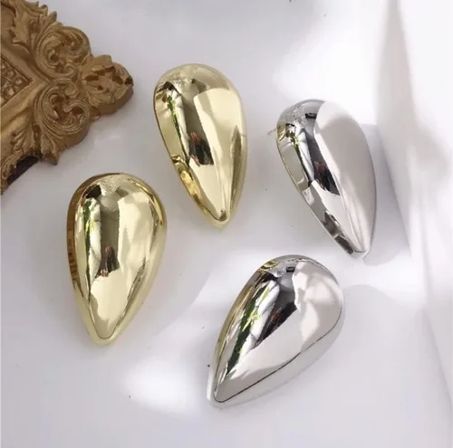 Vista 4 de Pendientes de gota de lágrima de oro y plata, Cobre, No es una piedra preciosa