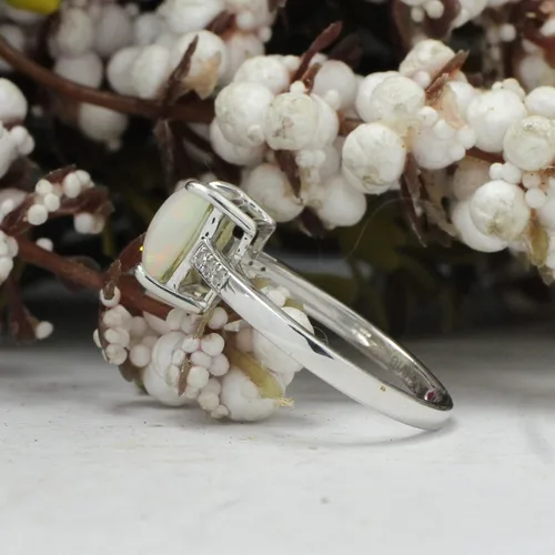 Vista 5 de GEMVIO Colección Anillo de compromiso de boda de compromiso con diamantes y piedras preciosas de ópalo blanco natural de 0.315in en oro de 14