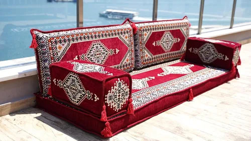 Vista 3 de arabicsofa Sofá de asiento de piso árabe granate - Juego Majlis hecho a mano para habitación de invitados