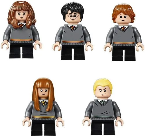 Vista 5 de LEGO 75954 Harry Potter Hogwarts Kit de construcción del Gran Comedor, 878 piezas