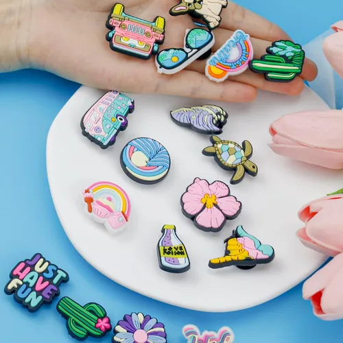 Vista 4 de Dijes para zapatos de verano para sandalias, pulseras, decoración de zapatos de playa de Hawaii para niños, adolescentes, adultos, niñas, niños