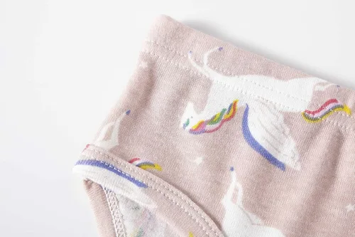 Vista 5 de KikizYe Bragas de algodón suave para niñas pequeñas y grandes, ropa interior surtida