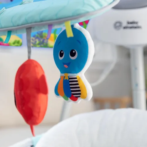 Vista 11 de Baby Einstein Ocean Explorers Musical Compact, columpio ligero para bebé, 6 velocidades multidirección, vibraciones, música, sonidos, 0-9 meses, Gris