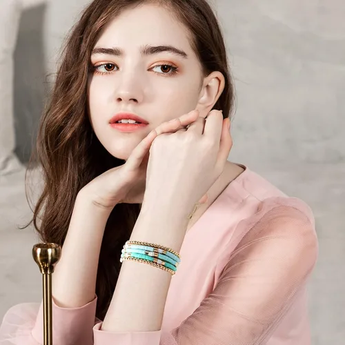 Vista 6 de Pulseras de cuentas de arcilla estilo heishi surfista para mujer, con discos de vinilo y dije de mal de ojo, apilables, pulseras elásticas
