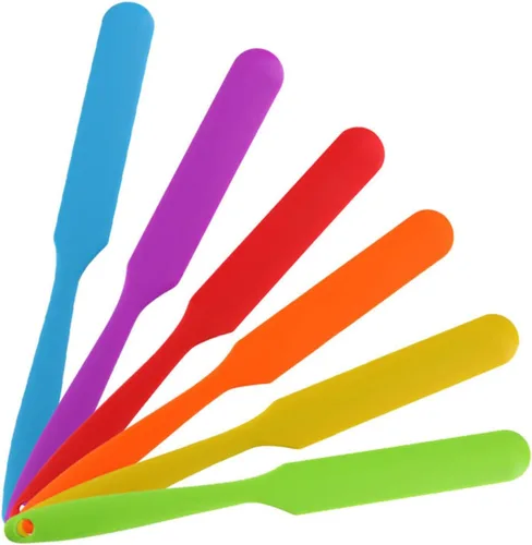 Vista 6 de BESTonZON Buttercream - Raspador de banco, raspador de masa, raspador lateral para tartas, cepillo para teñir el cabello, raspador para tartas, más