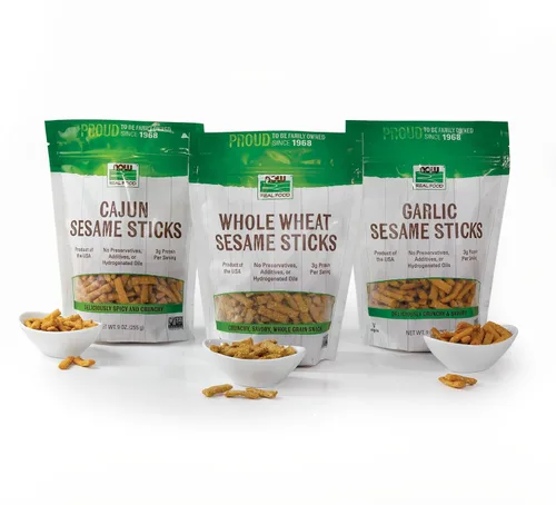 Vista 3 de NOW Foods, Palitos de sésamo cajún, producto de los Estados Unidos, sin conservantes, aditivos o aceites hidrogenados, delicioso sabor cajún