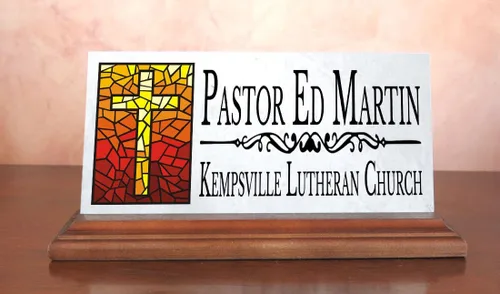 Vista 3 de Placa de identificación cristiana personalizada para pastores o trabajadores de la iglesia, mármol sólido (Christian3)