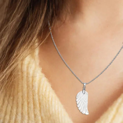 Vista 4 de Crystal Pendant Necklace for Women Men,925 Sterling Silver Chain Hand Carved Healing Stone Single Angel Wing Charms Jewelry Gifts Box