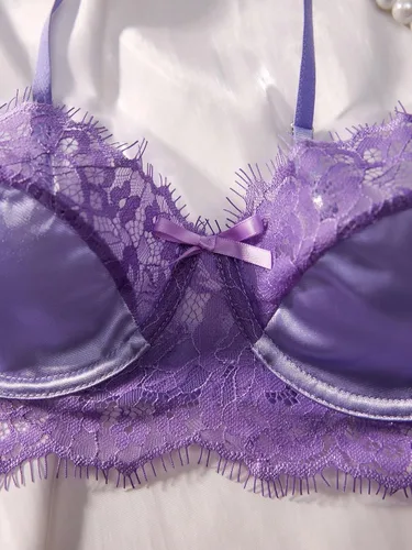 Vista 3 de Verdusa Conjunto de lencería de satén con lazo de encaje floral para mujer