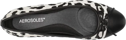 Vista 5 de Aerosoles - Zapatos planos de ballet Outrun para mujer - Punta de almendra cómoda sin cordones con plantilla de espuma viscoelástica