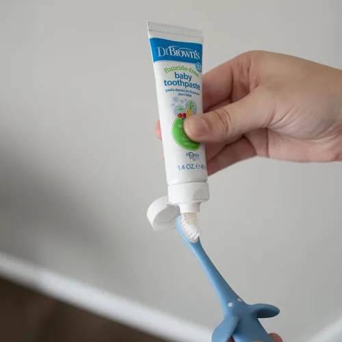 Vista 11 de Dr. Brown's Cepillo de dientes para bebés y niños pequeños, elefante, azul, 0-3 años