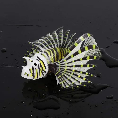 Vista 4 de Yoidesu Decoraciones de peces artificiales brillantes, peces falsos luminosos, peces de acuario, exquisito adorno de simulación, decoración de Negro