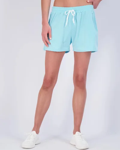 Vista 2 de Real Essentials - Paquete de 4unidades pantalones cortos deportivos para mujer con bolsillos con cremallera (disponible en tallas grandes)