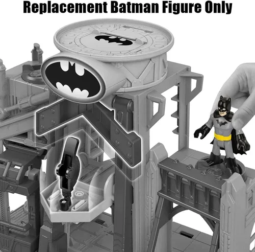 Vista 4 de Imaginext Pieza de repuesto Super Hero Flight City Playset - DHT62 ~ Figura de Batman de repuesto ~ Traje gris ~ Cinturón amarillo ~ Funciona