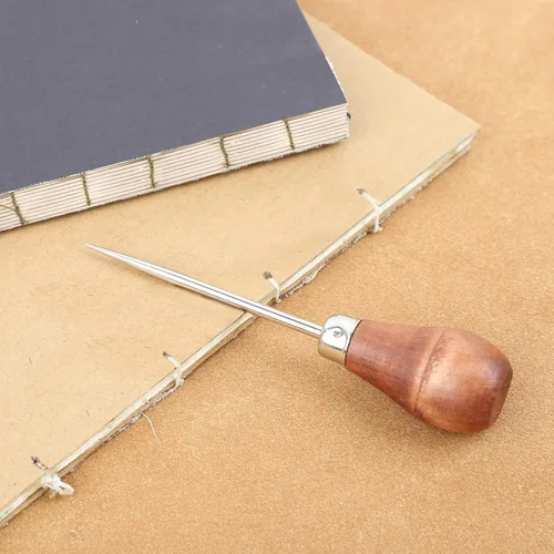 Vista 5 de Lineco - Punzón resistente para proyectos de encuadernación, mango grande Se utiliza para encuadernar, perforar agujeros de cuero, coser y reparar