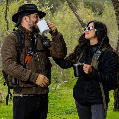 Vista 5 de LaserGram Taza de café aislada al vacío de 15 onzas, cabina de camión, grabado personalizado incluido (negro)