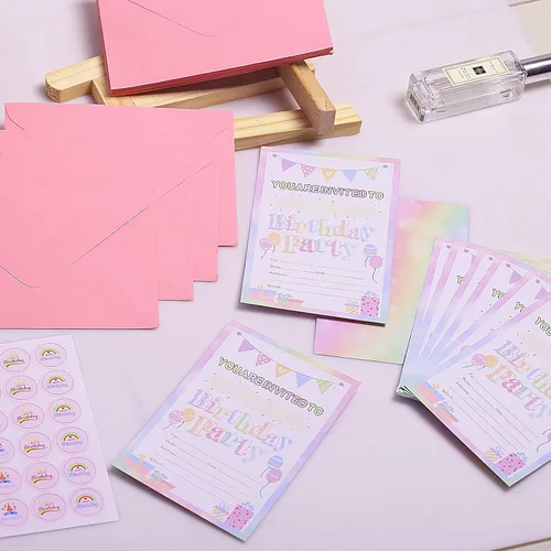 Vista 5 de Idealmuzik Paquete de 30 invitaciones de fiesta de cumpleaños para niñas con sobres y calcomanías, lindas tarjetas de invitaciones de fiesta