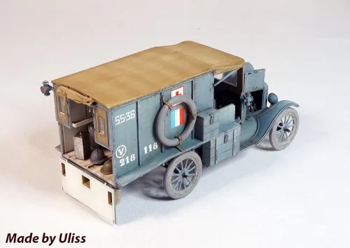 Vista 7 de ICM 35661 Vehículo militar plástico Modelo T 1917 Ambulancia, WWI American Car - Escala 1:35