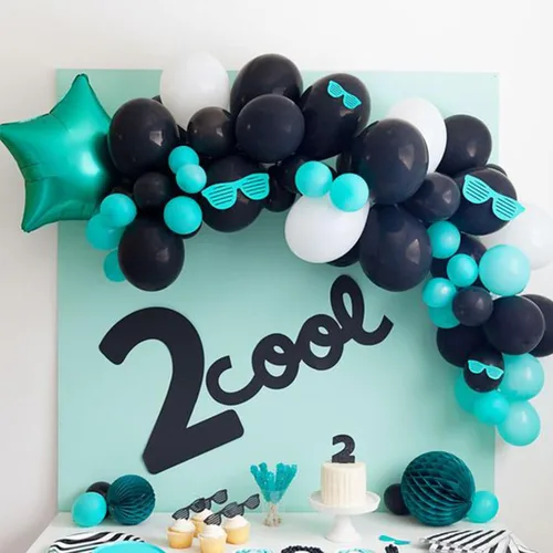 Vista 4 de Kit de arco de globos color verde azulado, globos blancos y negros, lámina de estrella plateada, perfecto para cumpleaños, bodas, baby shower