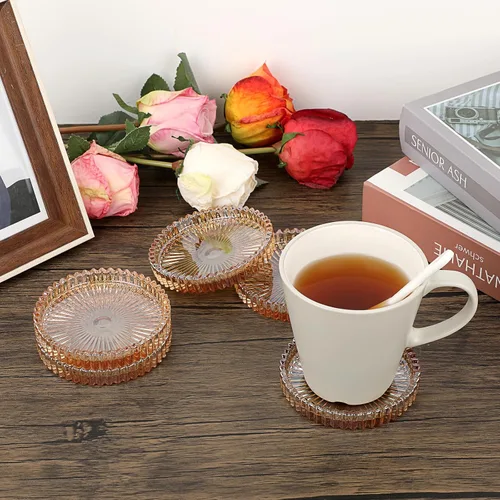 Vista 4 de JUXYES Juego de 5 posavasos de cristal tono ámbar redondos, tapetes para tazas de vidrio, posavasos para bebidas, café, té, vino, posavasos