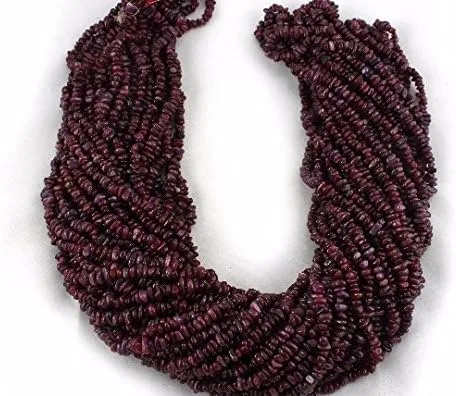 Vista 3 de Cuentas de chips de rubí natural, cuentas de chips de rubí natural sin cortar, hebra de 36 pulgadas de largo